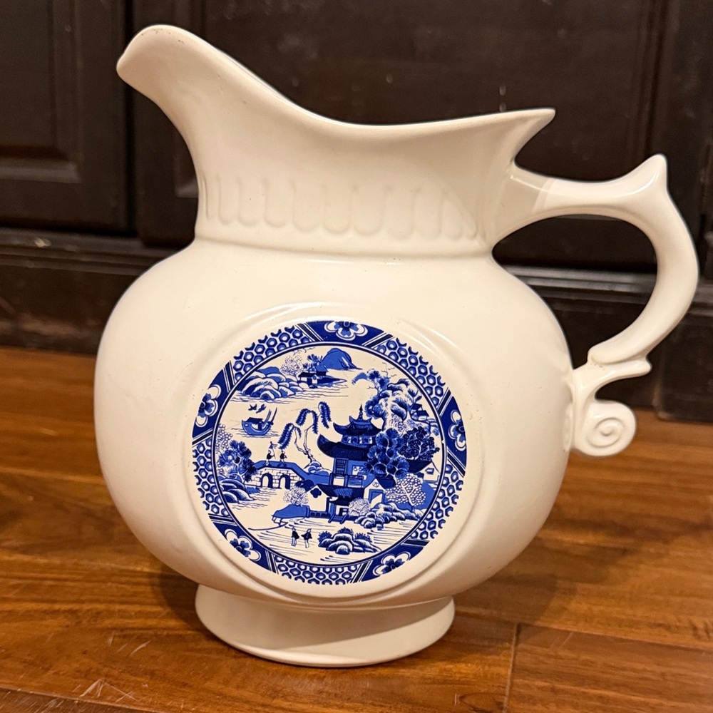 Vintage McCoy USA Blue Willow #202 White Pitcher